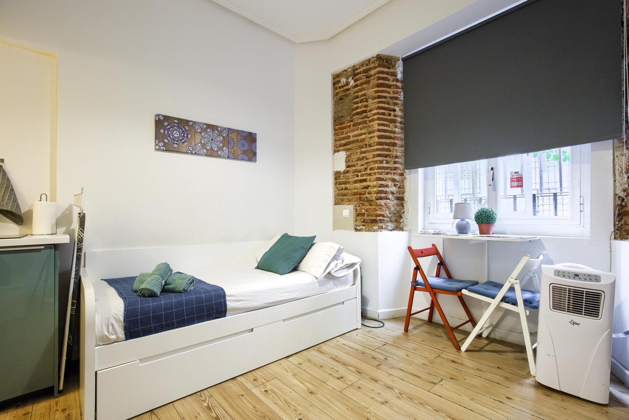 Intimo Estudio En Madrid, Centro, 2Pax, Wifi & Tv Luaran gambar