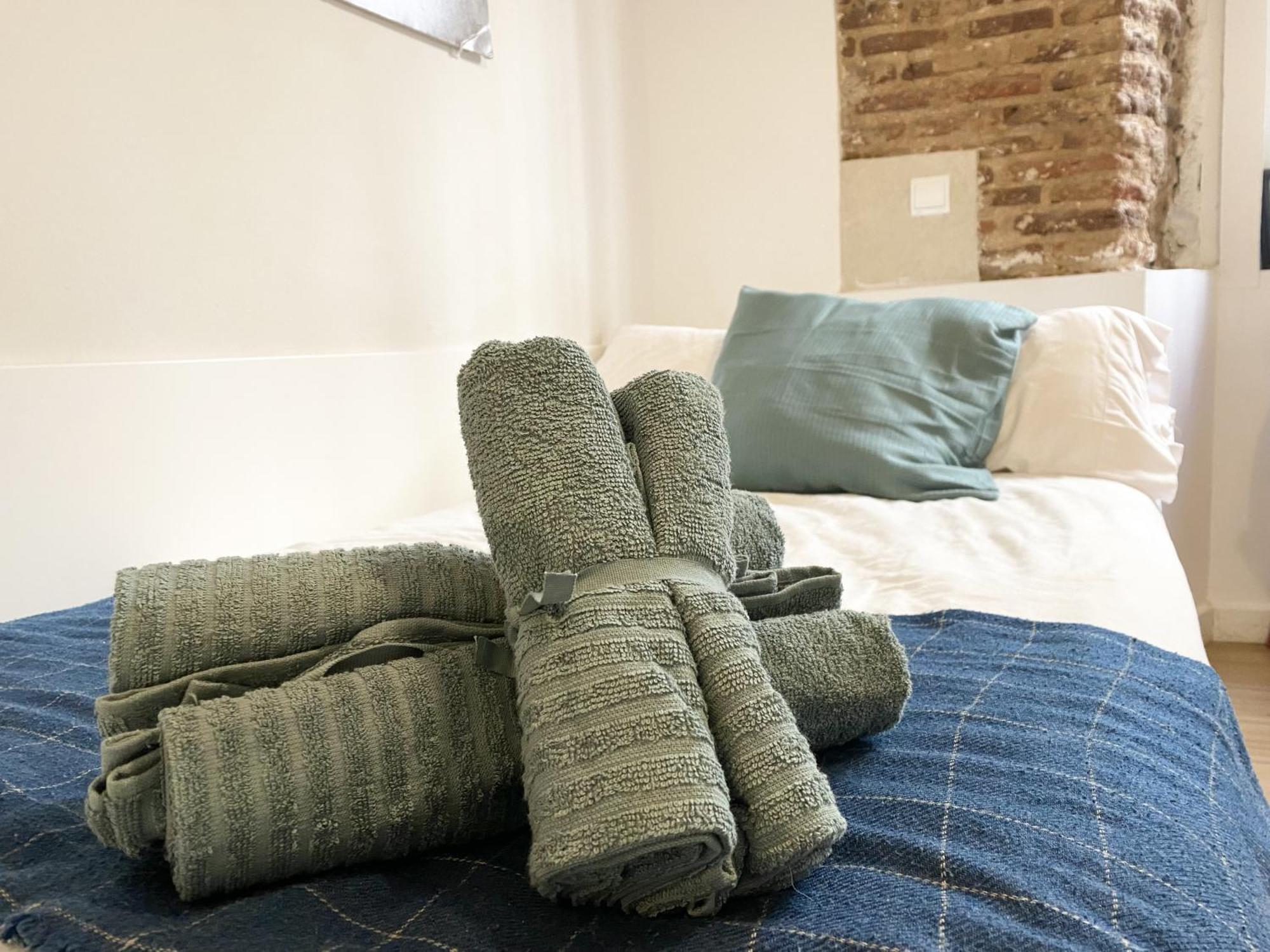 Intimo Estudio En Madrid, Centro, 2Pax, Wifi & Tv Luaran gambar