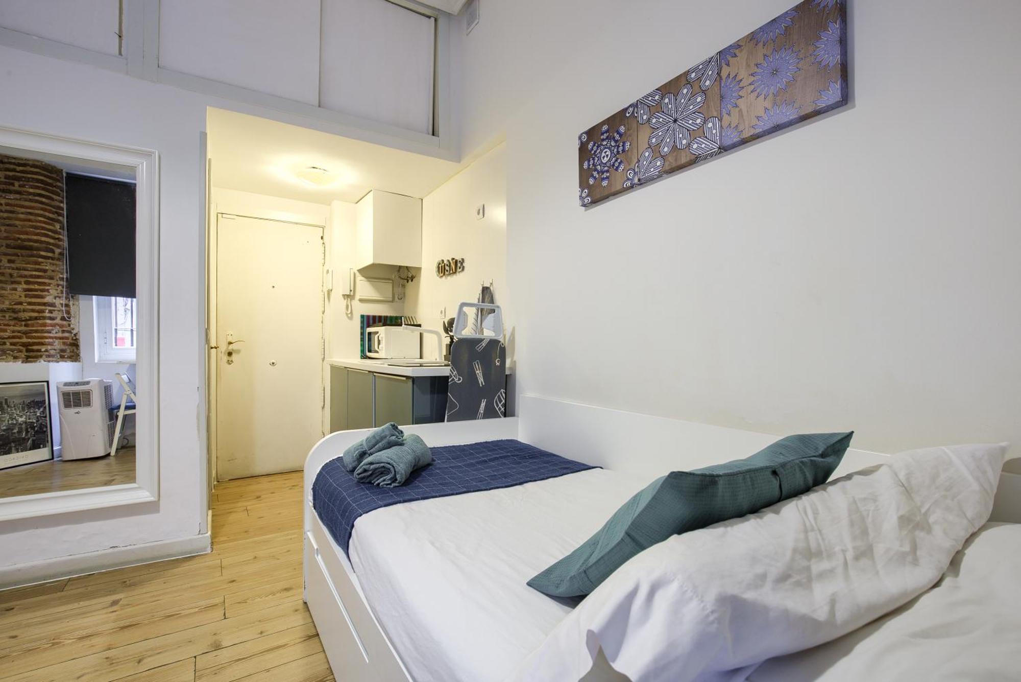 Intimo Estudio En Madrid, Centro, 2Pax, Wifi & Tv Luaran gambar